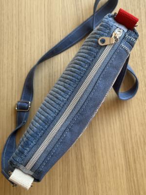 "Flickenwerk II/5" (jeansblau) - ALICE IM WUNDERLAND